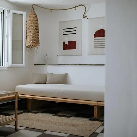 Yi & Thalassa Living By Khi Gæstehus Kythnos
